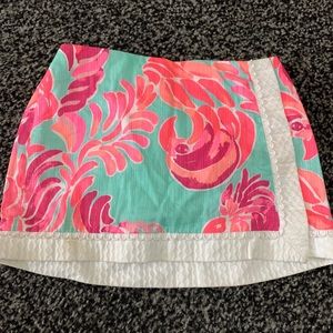 Girls Lilly Pulitzer skort small 4/5